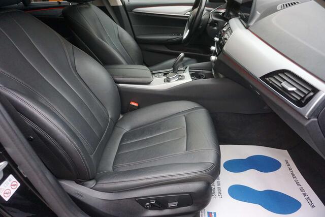 BMW 5-Serie 520 iA Touring Benzine Automaat-Navi-Pano-Garantie