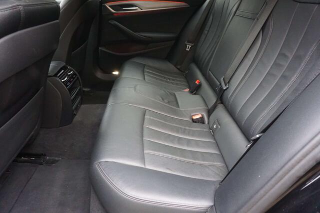 BMW 5-Serie 520 iA Touring Benzine Automaat-Navi-Pano-Garantie