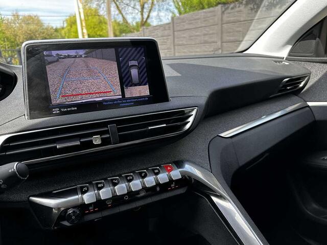 Peugeot 3008 1.5 BlueHDi Allure Pack AUTOM/LED/CUIR/CARPLAY/CAM