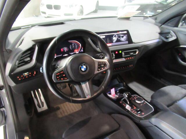 BMW 1-Serie 118 i A Elektr Kuipstoel Pano Navi Full LED Carplay HU