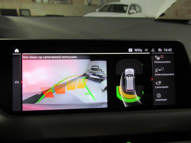 BMW 1-Serie 118 i A Elektr Kuipstoel Pano Navi Full LED Carplay HU