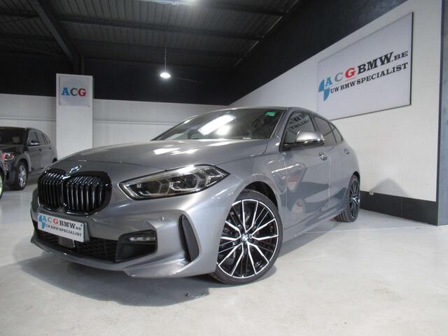 BMW 1-Serie 118 i A Elektr Kuipstoel Pano Navi Full LED Carplay HU