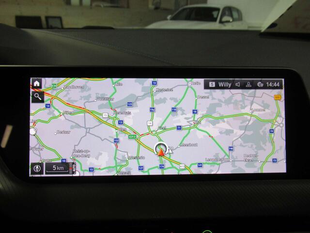 BMW 1-Serie 118 i A Elektr Kuipstoel Pano Navi Full LED Carplay HU