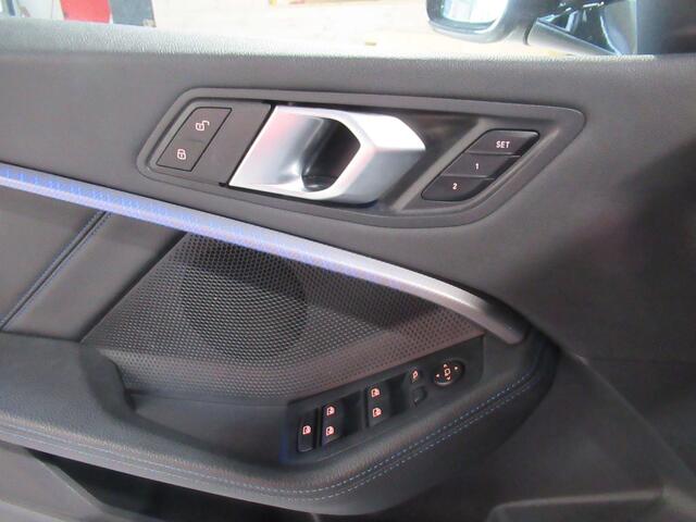 BMW 1-Serie 118 i A Elektr Kuipstoel Pano Navi Full LED Carplay HU