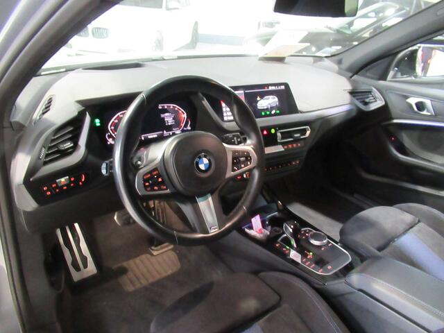BMW 1-Serie 118 i A Elektr Kuipstoel Pano Navi Full LED Carplay HU