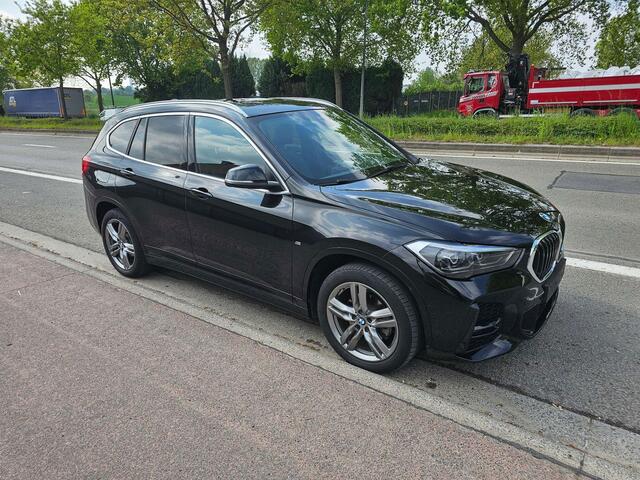BMW X1 1.5iA sDrive18 FULL PACK M 1�EIG E STAAT