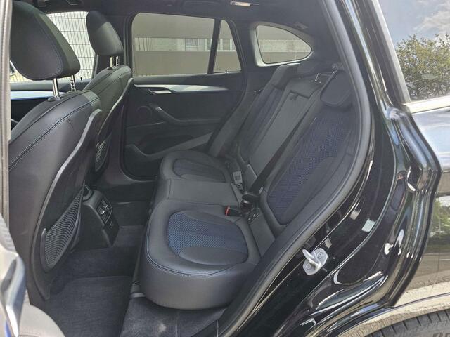 BMW X1 1.5iA sDrive18 FULL PACK M 1�EIG E STAAT