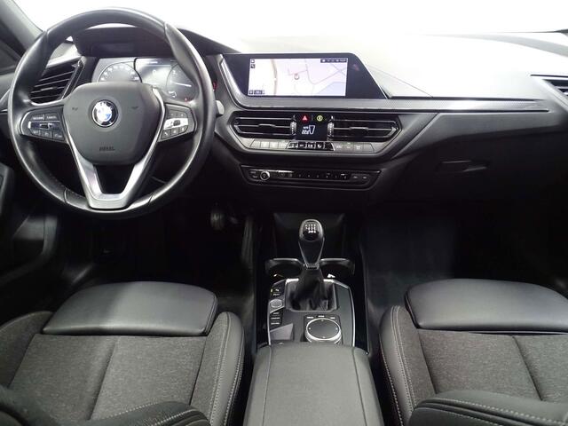 BMW 1-Serie 116 i Hatch Sportline FULL LED-NAVI-PARKING