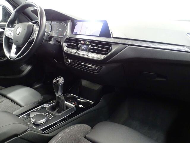 BMW 1-Serie 116 i Hatch Sportline FULL LED-NAVI-PARKING