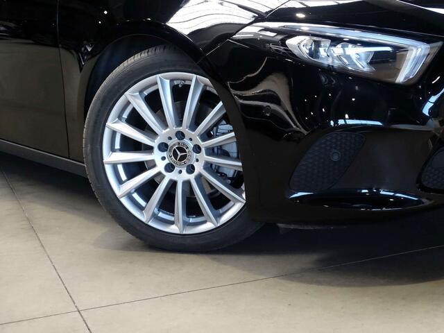 Mercedes-Benz A-Klasse 180 d Sedan 7 GTronic LED-PARK-NAVI-PANO-CRUISE