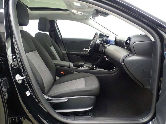 Mercedes-Benz A-Klasse 180 d Sedan 7 GTronic LED-PARK-NAVI-PANO-CRUISE