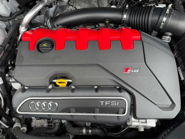 Audi Q3 RSQ3 2.5TFSI 400PK QUATTRO S TRONIC