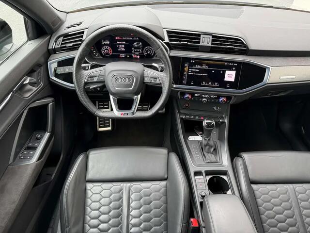 Audi Q3 RSQ3 2.5TFSI 400PK QUATTRO S TRONIC