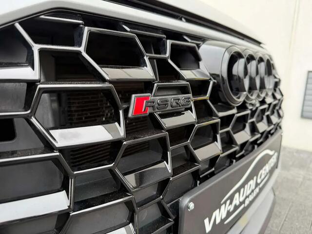 Audi Q3 RSQ3 2.5TFSI 400PK QUATTRO S TRONIC