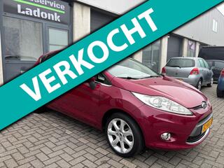 FORD FIESTA 1.25 Titanium 5Drs|2de eigenaar|Airco|Cruiscontrole| Parkeersensor|Nieuwe APK|DBriem vervangen