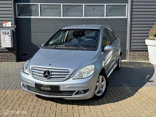 MERCEDES-BENZ B-KLASSE 200, airco, 5 deurs, lm velgen, apk 09-2026