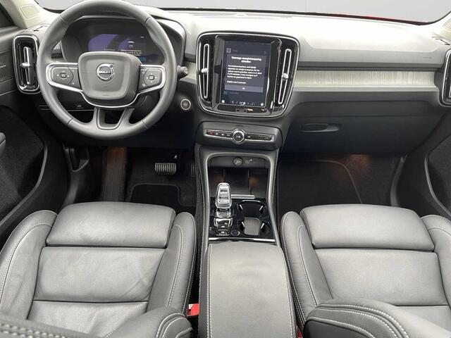 Volvo XC40 Ultimate, B4 Mild-Hybrid, Benzin, Dark