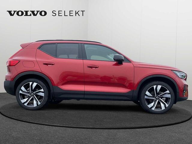 Volvo XC40 Ultimate, B4 Mild-Hybrid, Benzin, Dark