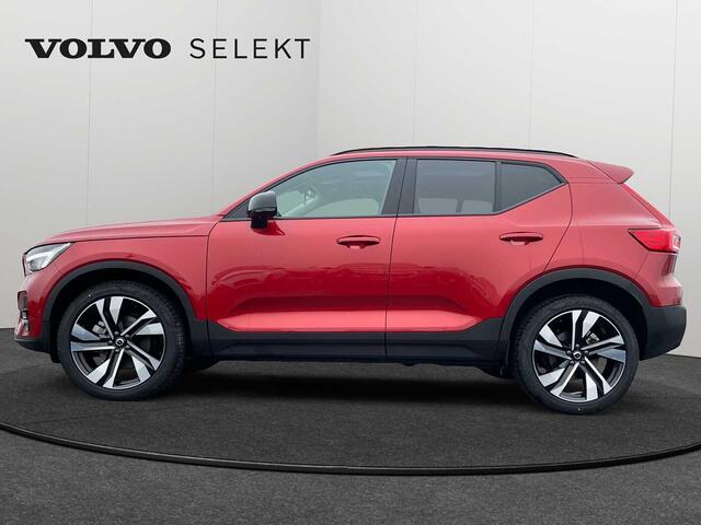 Volvo XC40 Ultimate, B4 Mild-Hybrid, Benzin, Dark