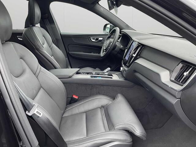 Volvo XC60 II XC60 Recharge Black Edition Plus, T6 AWD Plug-in Hybrid, Elektrisch/Benzin