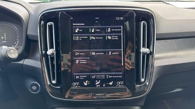 Volvo XC40 Recharge Ultimate Dark, T4 plug-in hybrid 3YEAR WARRANTY