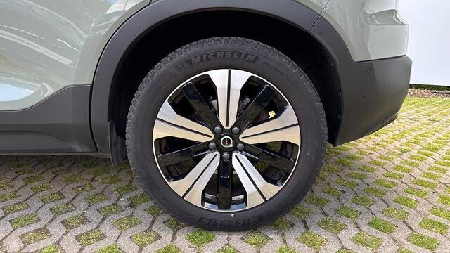 Volvo XC40 Recharge Ultimate Dark, T4 plug-in hybrid 3YEAR WARRANTY