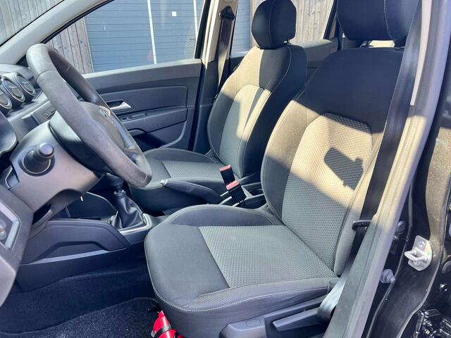 Dacia Duster 1.0i - AIRCO - CRUISE - PDC - GARANTIE