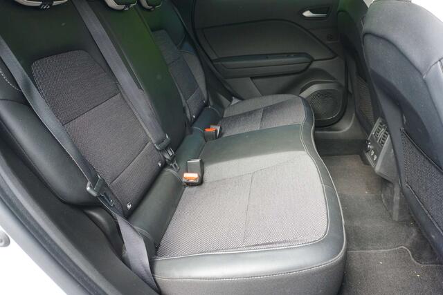 Renault Captur 1.6i E-TECH PHEV Automaat-Navi-Pano-360c-Garantie