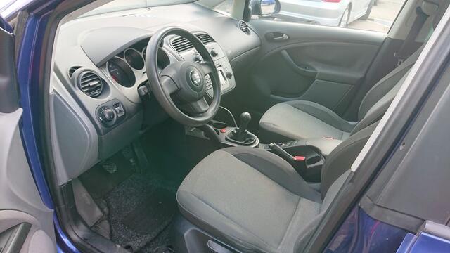 Seat Toledo 1600cc essence clim 4ve 141000km 2005 GARANTIE