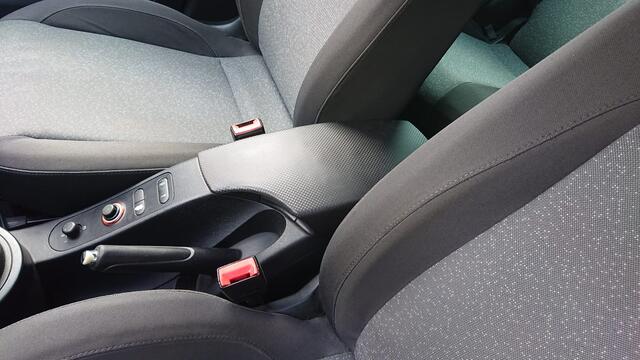 Seat Toledo 1600cc essence clim 4ve 141000km 2005 GARANTIE