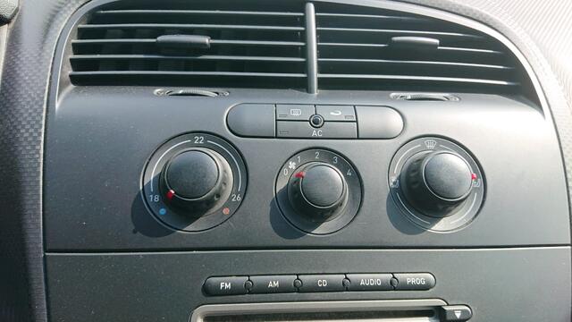 Seat Toledo 1600cc essence clim 4ve 141000km 2005 GARANTIE