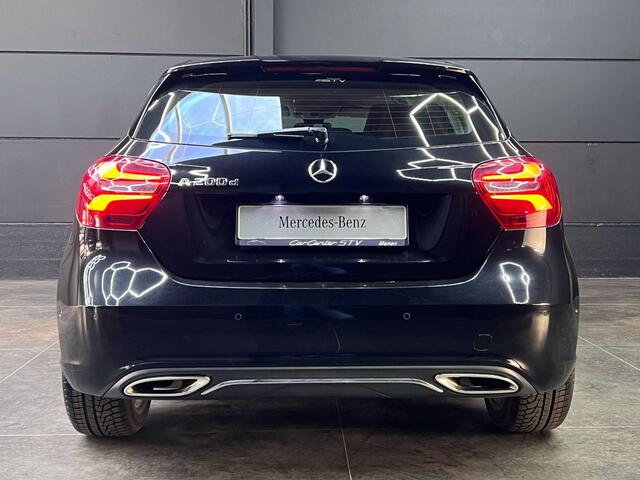 Mercedes-Benz A-Klasse 200 7G-tronic / Full Black / AMG seats / Xenon /