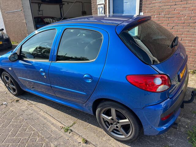 Peugeot 206 + 1.4 XS AIRCO&JAAR APK&LAGE KM NAP 
