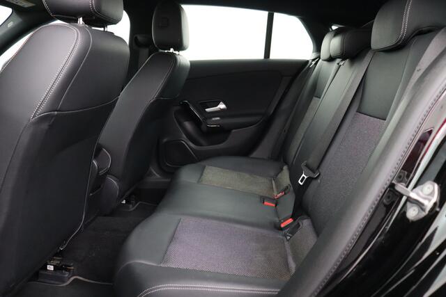 Mercedes-Benz CLA-Klasse 180 SHOOTING BRAKE DA SHOOTING BRAKE DA + GPS + CAMERA + PDC +  ALU 16