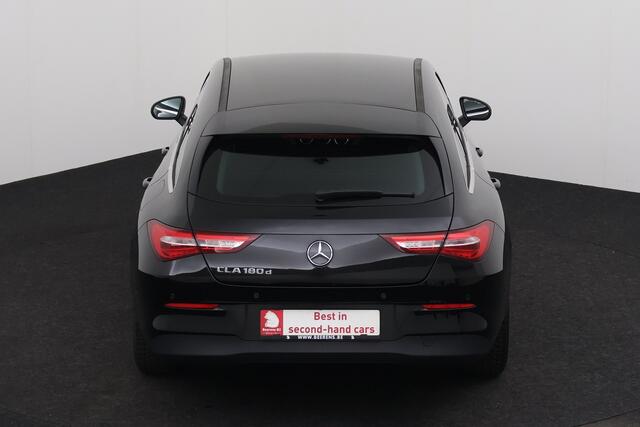 Mercedes-Benz CLA-Klasse 180 SHOOTING BRAKE DA SHOOTING BRAKE DA + GPS + CAMERA + PDC +  ALU 16