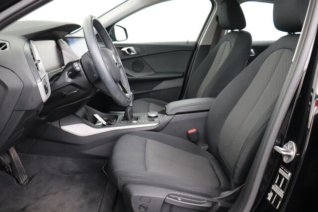 BMW 1-Serie 118 i i + GPS + CARPLAY + CAMERA + PDC + CRUISE + ALU 16