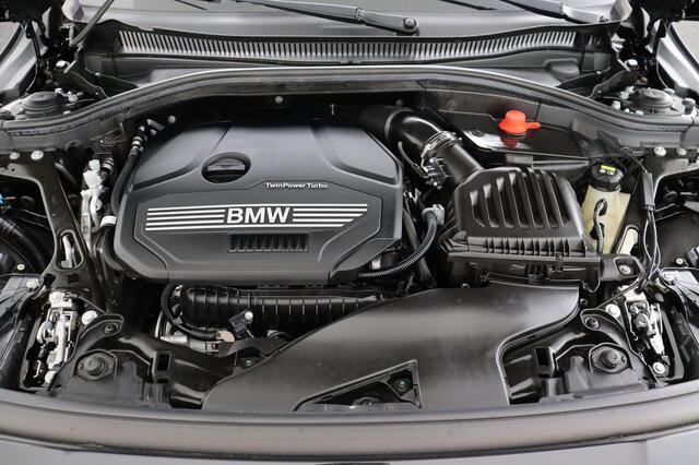 BMW 1-Serie 118 i i + GPS + CARPLAY + CAMERA + PDC + CRUISE + ALU 16