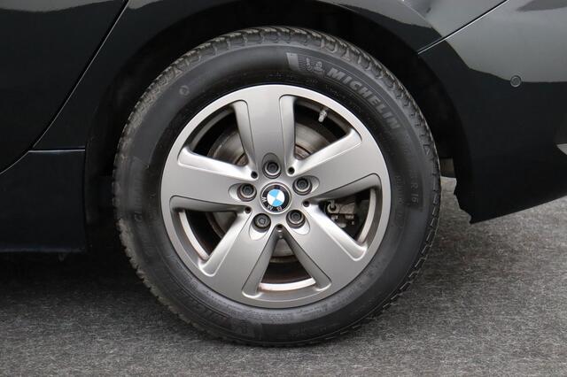 BMW 1-Serie 118 i i + GPS + CARPLAY + CAMERA + PDC + CRUISE + ALU 16