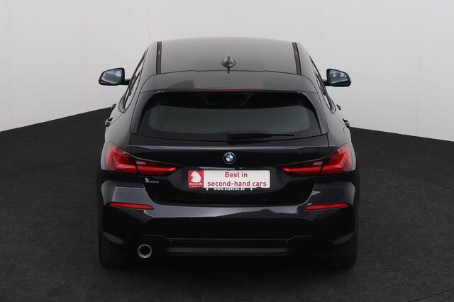 BMW 1-Serie 118 i i + GPS + CARPLAY + CAMERA + PDC + CRUISE + ALU 16
