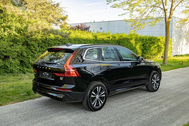 Volvo XC60 B4 Momentum PRO  Navi  CarPlay  Camera 