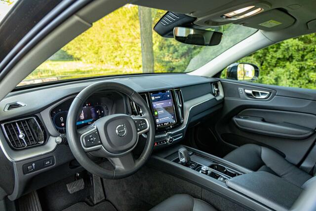 Volvo XC60 B4 Momentum PRO  Navi  CarPlay  Camera 