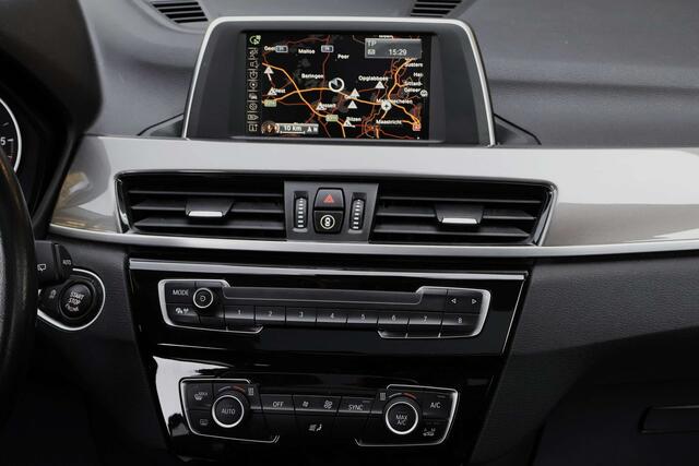 BMW X1 2.0 dAS sDrive18 Pano Navi CruiseC ParkS Garantie