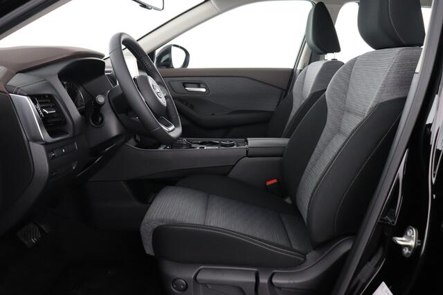 Nissan X-Trail ACENTA 1.5i E-POWER 4WD HEV ACENTA  1.5i E-POWER 4WD HEV + A/T + CARPLAY + CAMERA + PDC + CRUISE + ALU 18