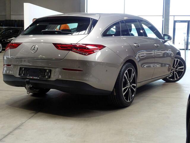 Mercedes-Benz CLA-Klasse 180 d ShootingBrake 7GTRONIC FULL LED-CRUISE-NAVI