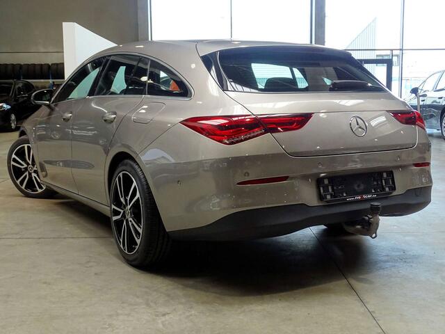 Mercedes-Benz CLA-Klasse 180 d ShootingBrake 7GTRONIC FULL LED-CRUISE-NAVI