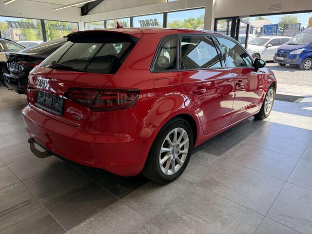 Audi A3 1.8 Turbo//gps//1er proprio roule nikel