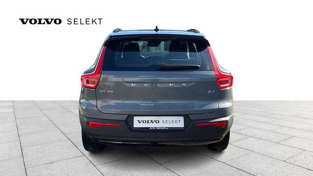 Volvo XC40 R-Design, B4 mildhybrid 3YEAR WARRANTY