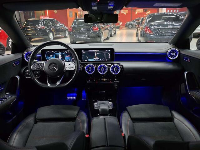 Mercedes-Benz CLA-Klasse 180 AMG-PACKBusiness SolutionAUTOMAATLEDERLED