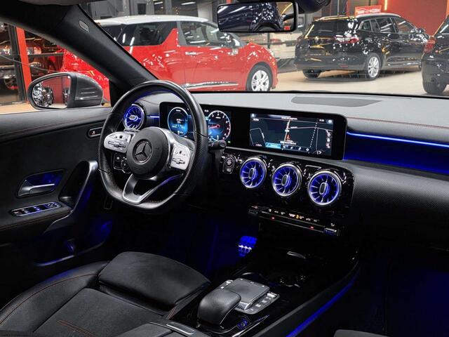 Mercedes-Benz CLA-Klasse 180 AMG-PACKBusiness SolutionAUTOMAATLEDERLED