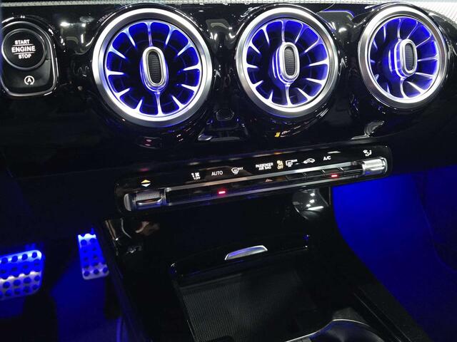 Mercedes-Benz CLA-Klasse 180 AMG-PACKBusiness SolutionAUTOMAATLEDERLED